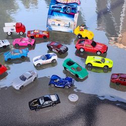 Vintage Diecast Cars And Trucks Maisto, Hot Wheels 1980  To 2003 Lot Of 11 Cars. Preowned 
