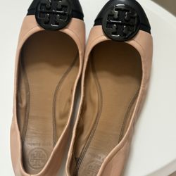 Tory Burch Flat Shoes Size 7.5, Price $120