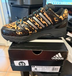 NEW Adidas Adistar Control 5 Womenās Size 8 - Aurora Ivy/Black/Silver