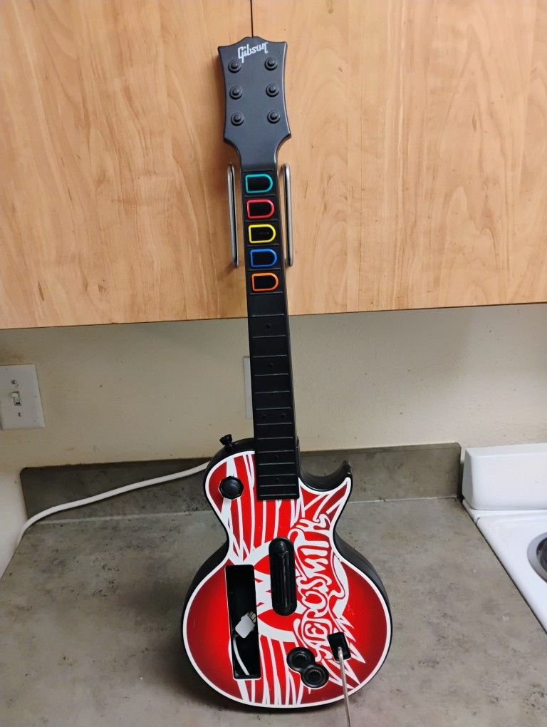 Guitar Hero Les Paul Wireless Aerosmith Guitar for Nintendo Wii, Works but has "broken Whammy bar"