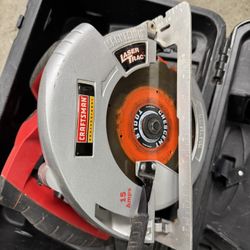 Circular saw 7 1/4”  With laser- Great condition