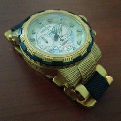 Gold Invicta Watch (Dead Battery)