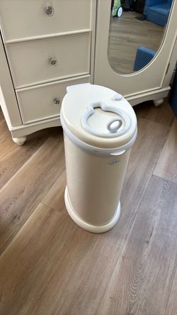 Diaper pail