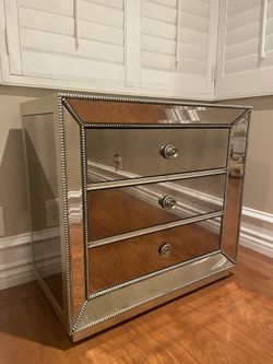 Z Gallery Night Stand