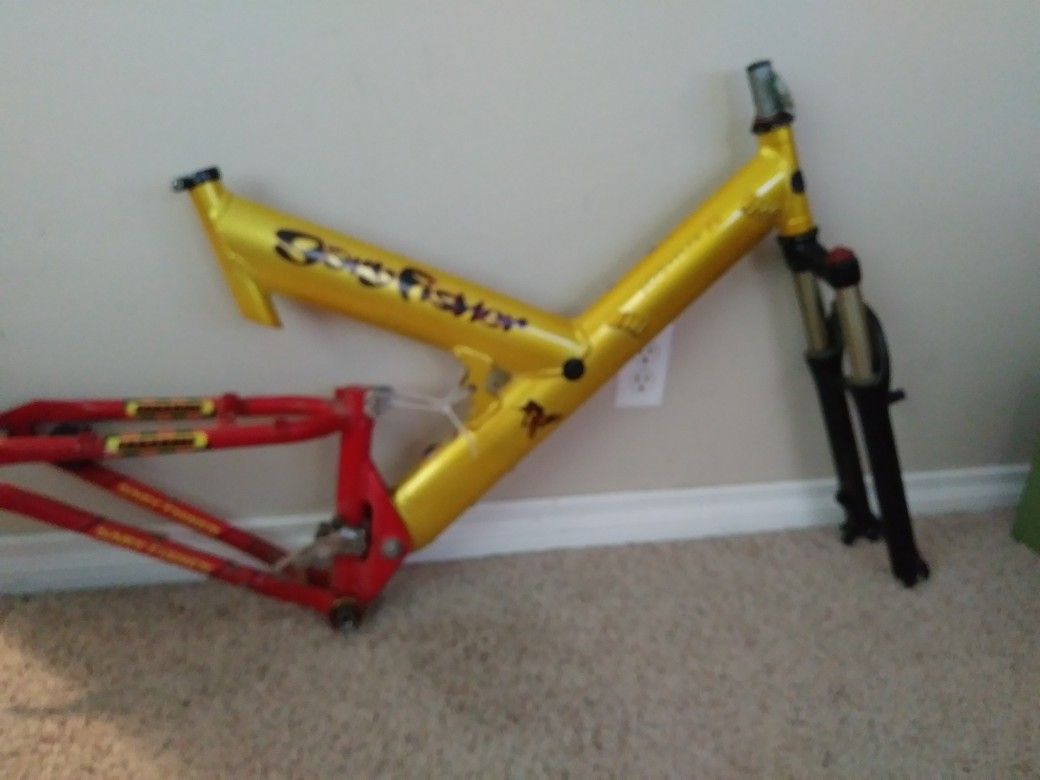 Gary Fisher Joshua Z1 dual suspension frame