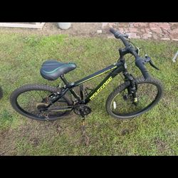 Mongoose 24-in. Excursion Unisex Mountain Bike, Black and Yellow, 21 Speeds