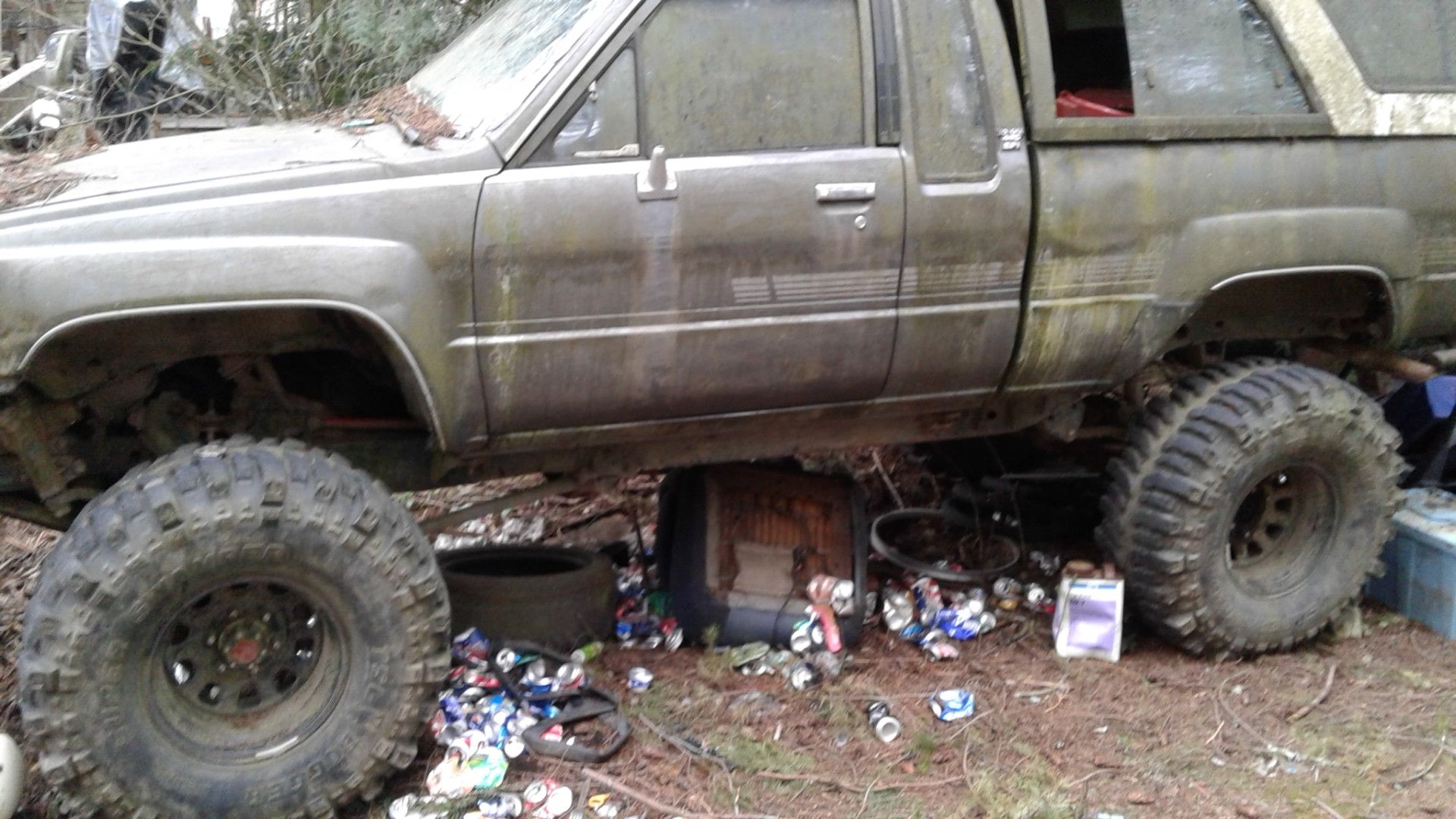 86 toyota 4x4 22re auto 8in lift a blast to drive