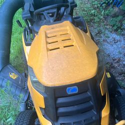 Cub Cadet Lawn Mower 