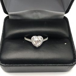925 Sterling Silver 2.00CT Heart cut MOISSANITE Halo Women’s Ring Size 6 Or 7 