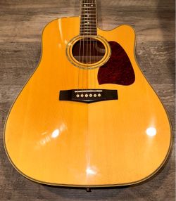 Ibanez AW100CE 2002 (Made In Korea) –  Abalone inlay w/ Gold Grover tuners and basic hard case