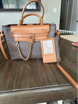 Micheal Kors Purse