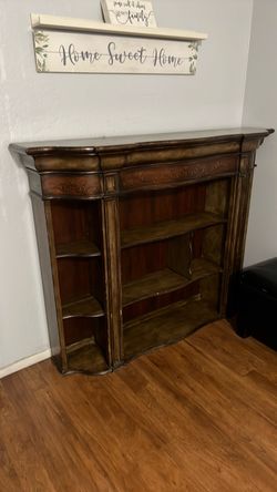 Ornate Wood Bookcase Display Shelf