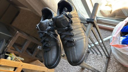 Kswiss tennis shoes