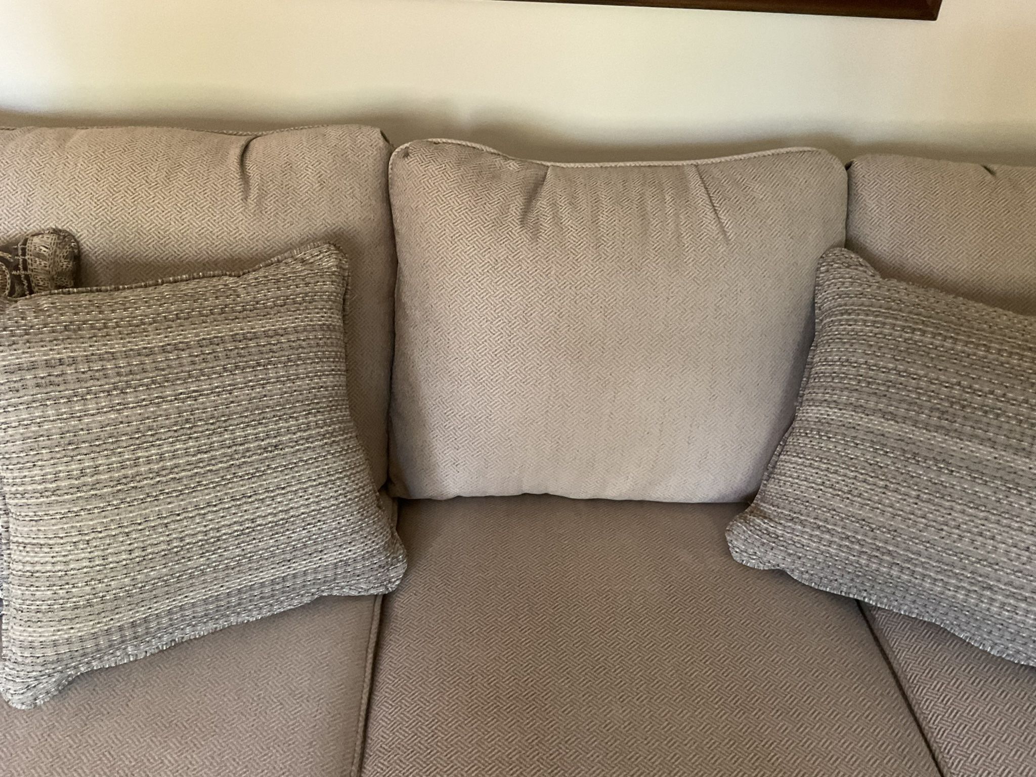 Sofa Barely Used