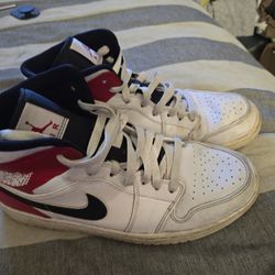 Air Jordan Nike 1 Mid "Chicago "