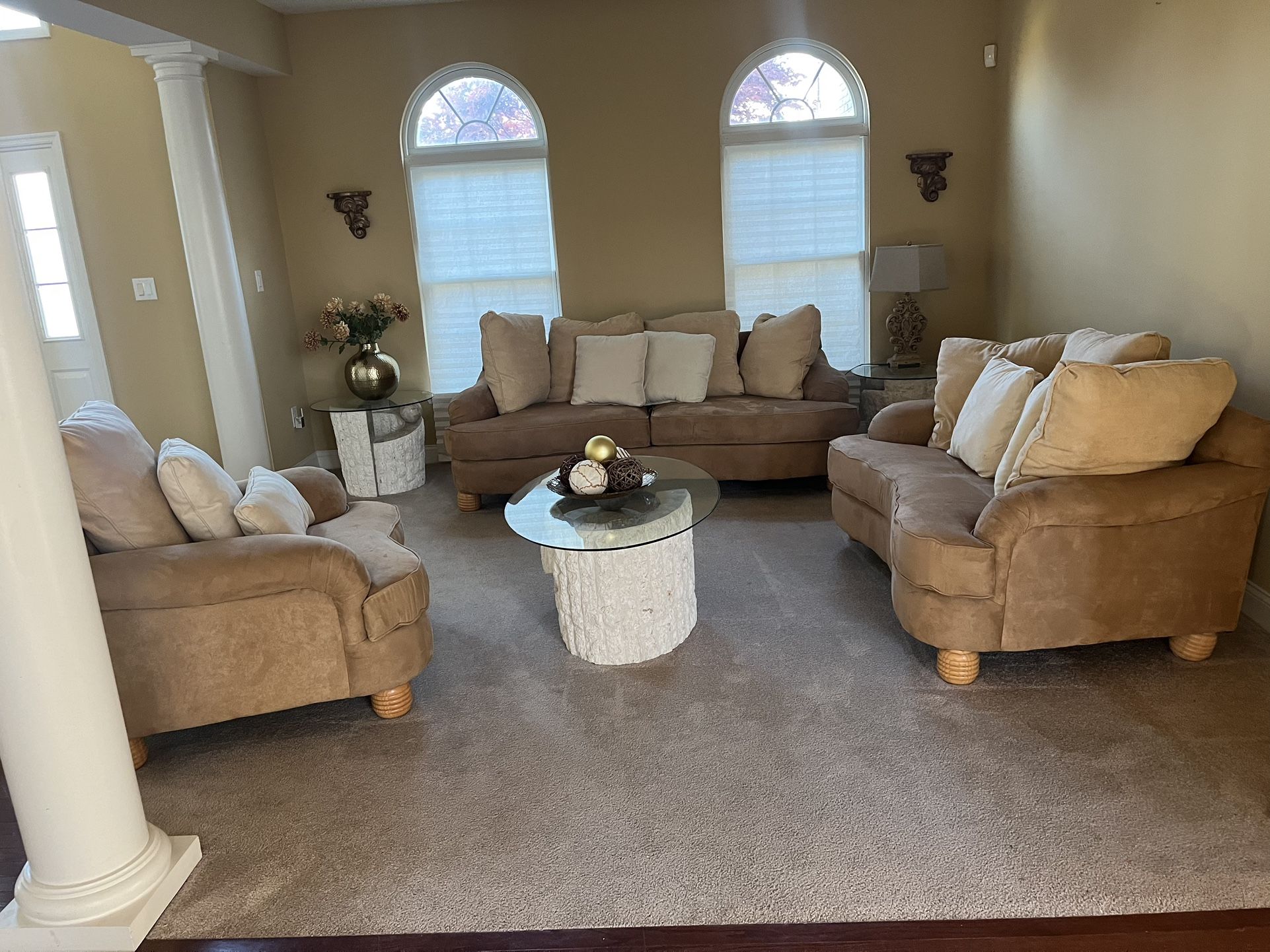 Living Room Set (Sofa, Loveseat, Chair. & (3) Tables