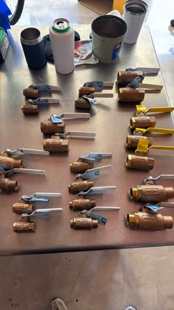 Lot of Brass Ball Valves 600 CWP