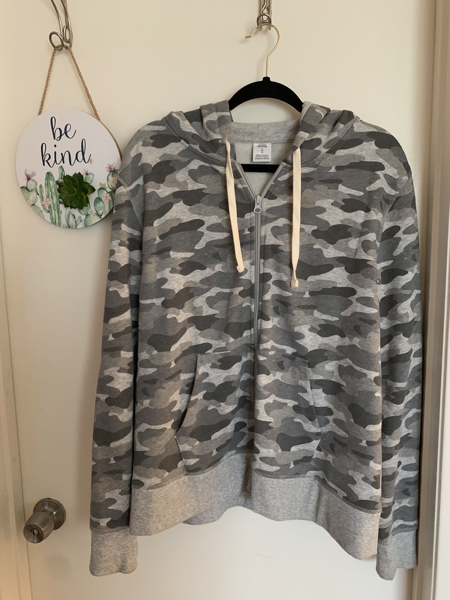 Women’s Sweatshirts and Sweatpants - 8 pieces