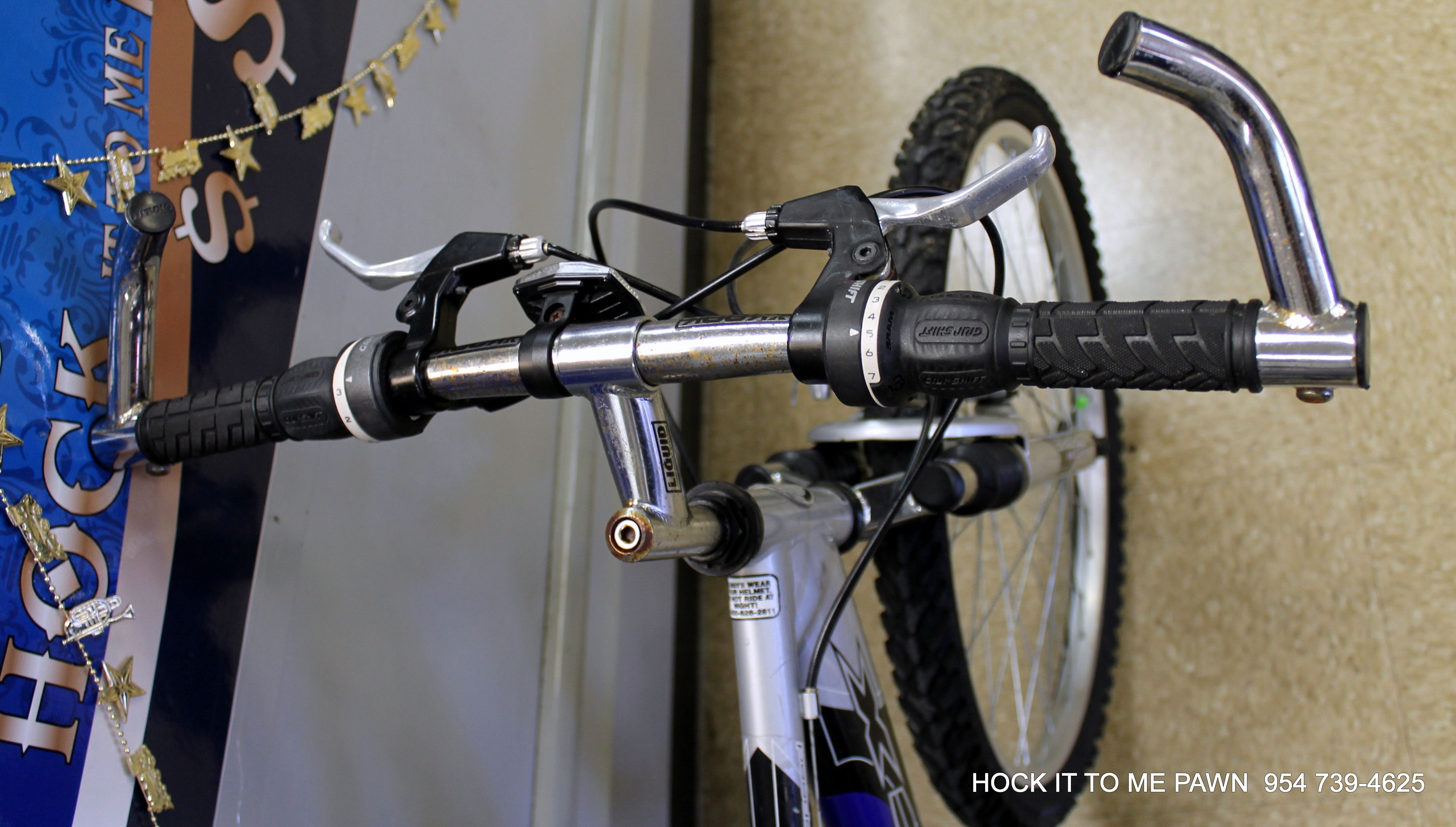 24 mongoose mgx dxr 21 speed mountain bike top