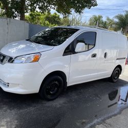 2017 Nissan Nv200