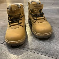 Snow Boots