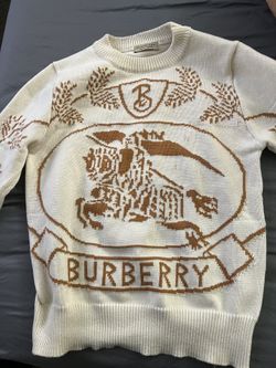 Burberry Sweater Small