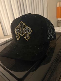 Crosses hat