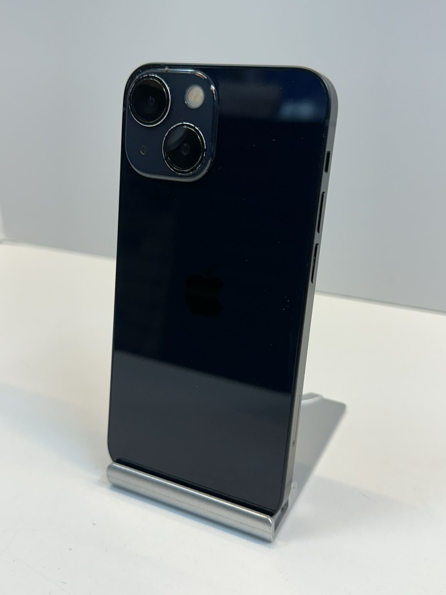 Apple iPhone 13 MINI 128gb. ( Fully Unlocked )