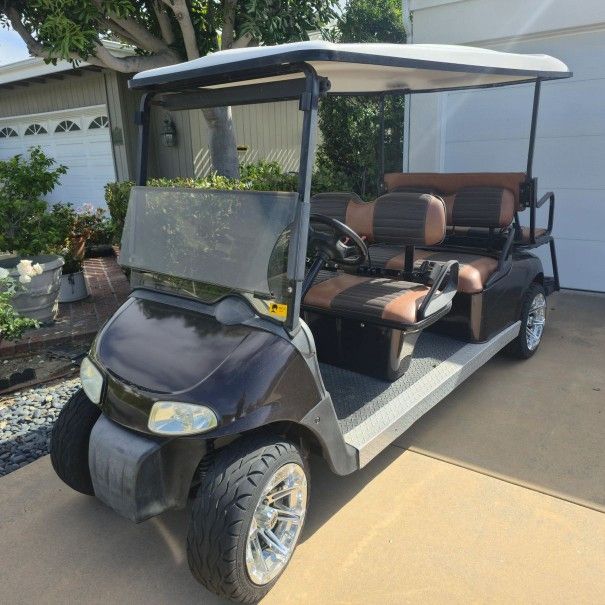 2009 E-Z-GO RXV 6-Passenger Non-Lifted 48-Volt Lithium Golf Cart