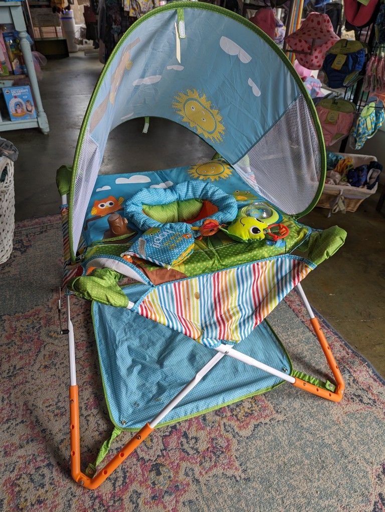 Infantino Baby Activity Center Folds