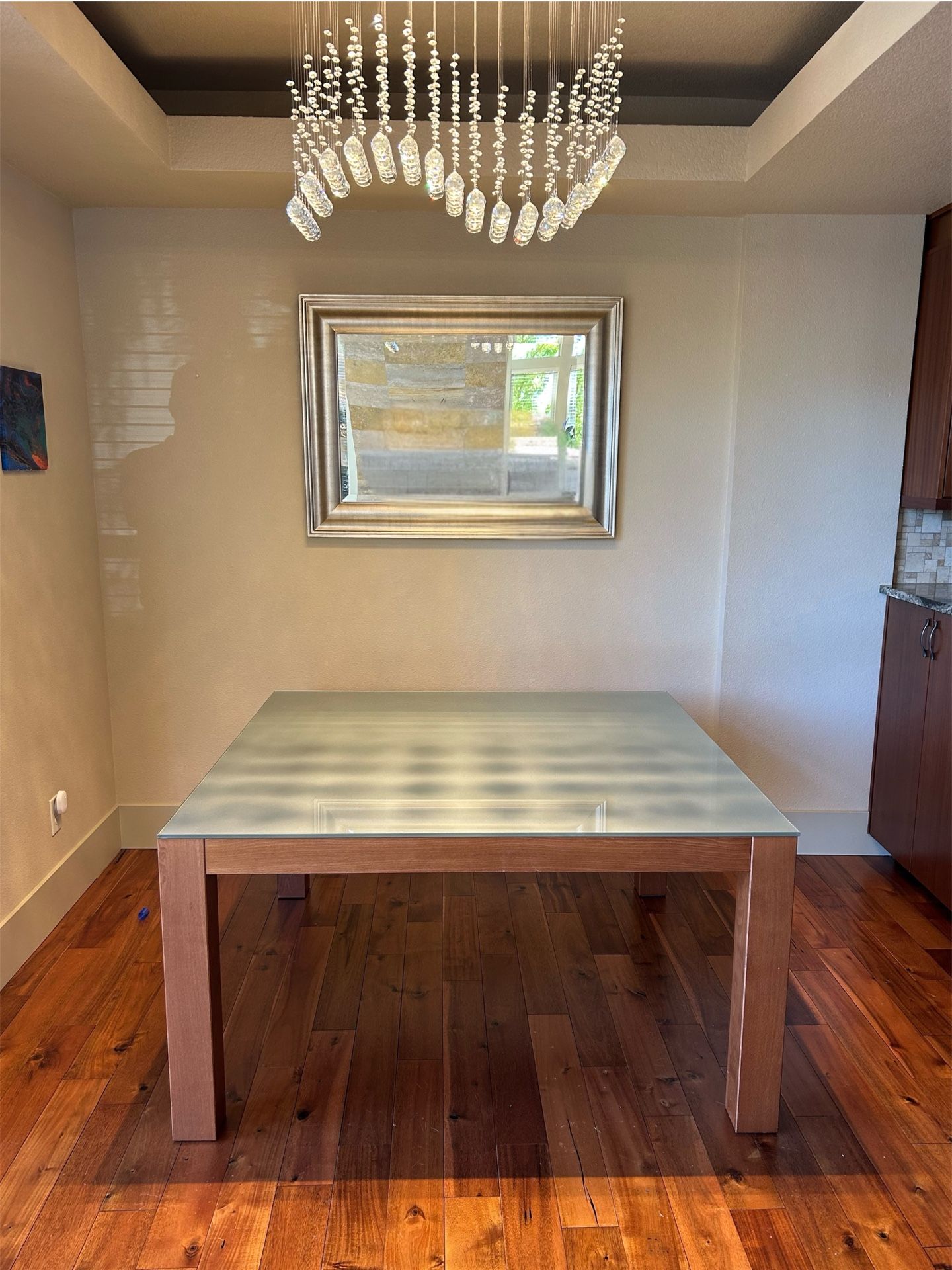 Modern Dania Dining Table 