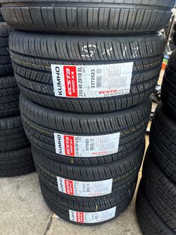 235/40/18 kumho 4 New tires installation and balance 50,000 Miles Warranty