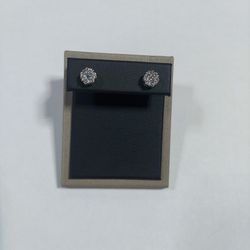 14k 2.7g 1.0carat Flower Diamond Earrings