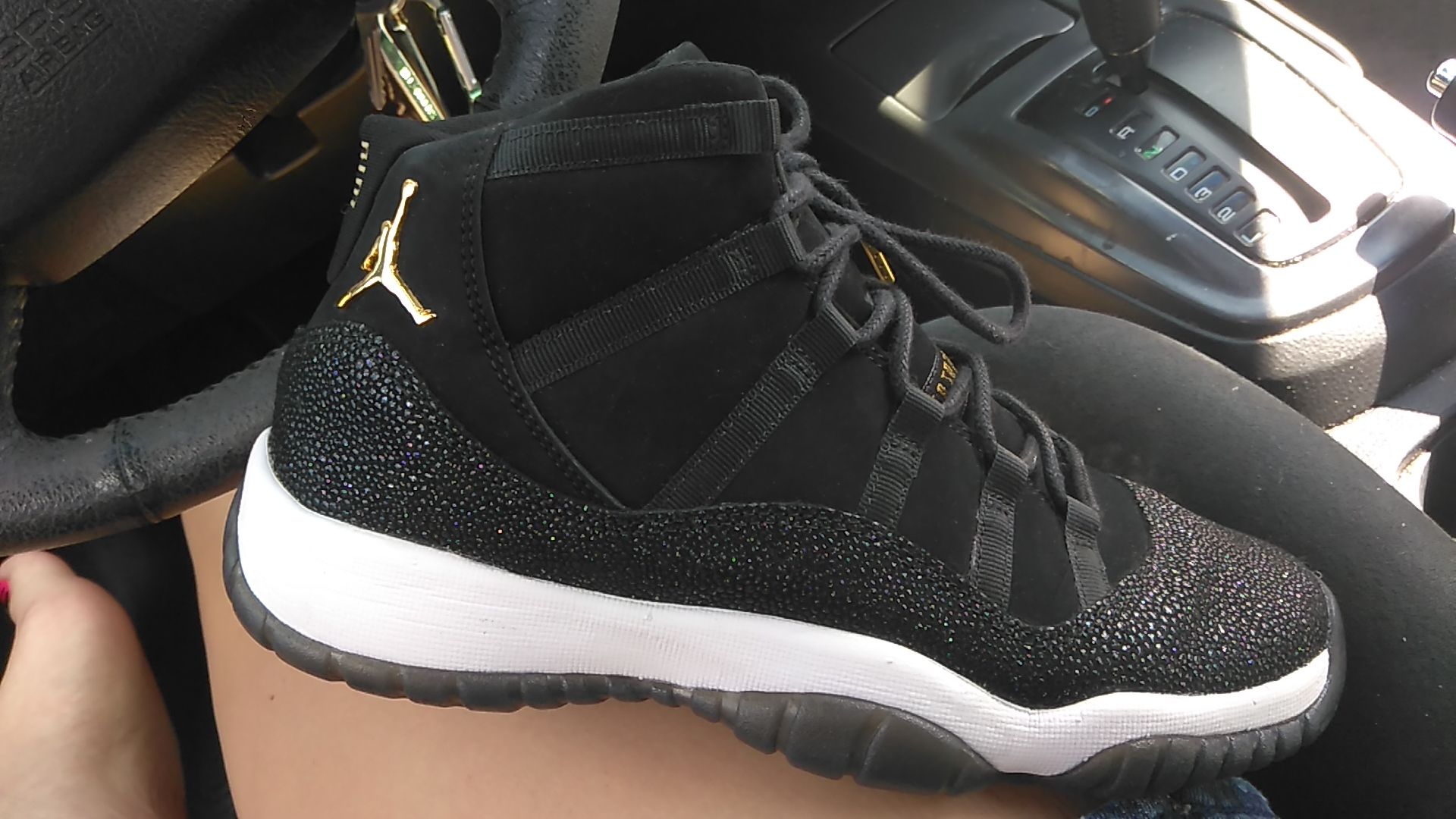 Size 7y Jordan December 2017 limited edition