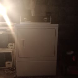 Speed Queen Washer&Dryer Set