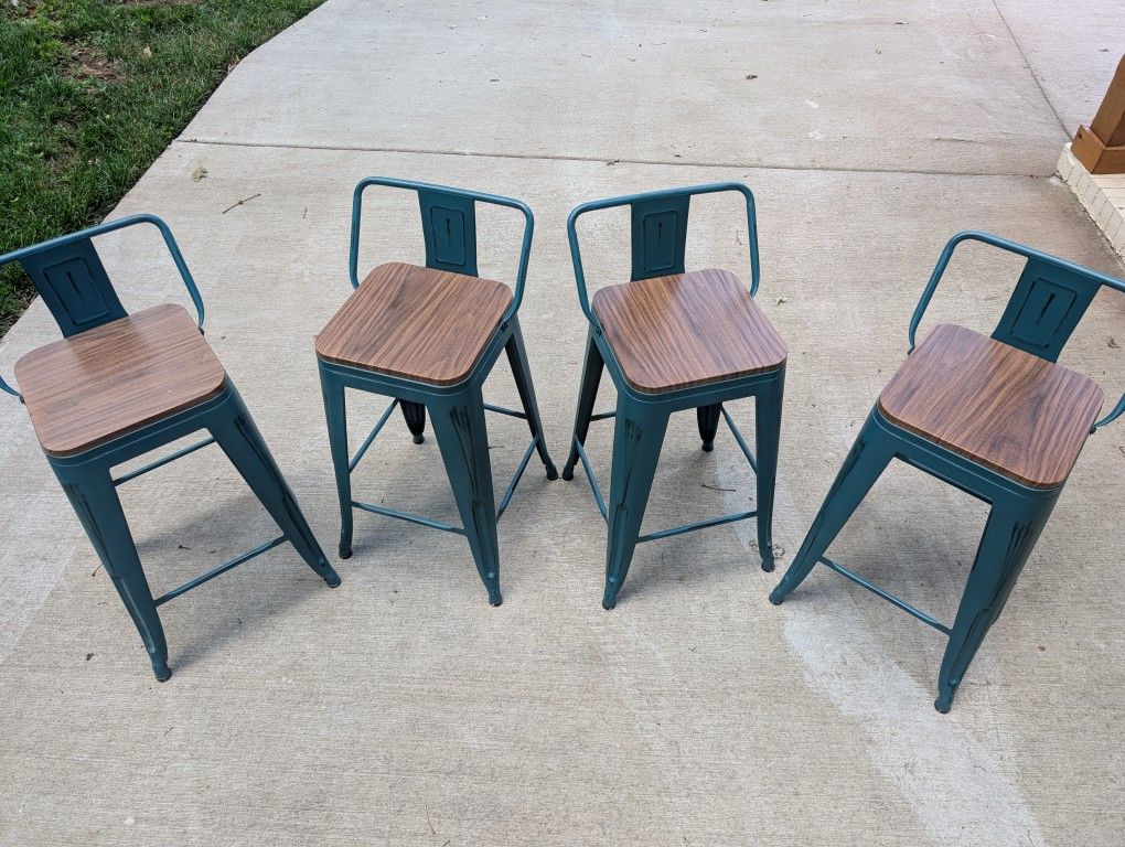 Set of 4 STURDY, High-back Kitchen or Lounge Chairs