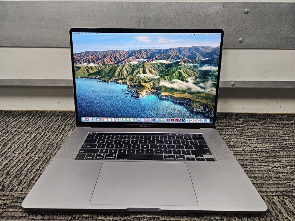 Apple Macbook Pro 16" Core I7 Laptop 16 GB RAM 500 GB SSD Touchbar 