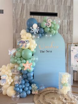 Backdrop party decor