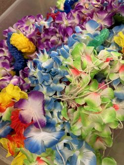 Leis - Lots Of Them!