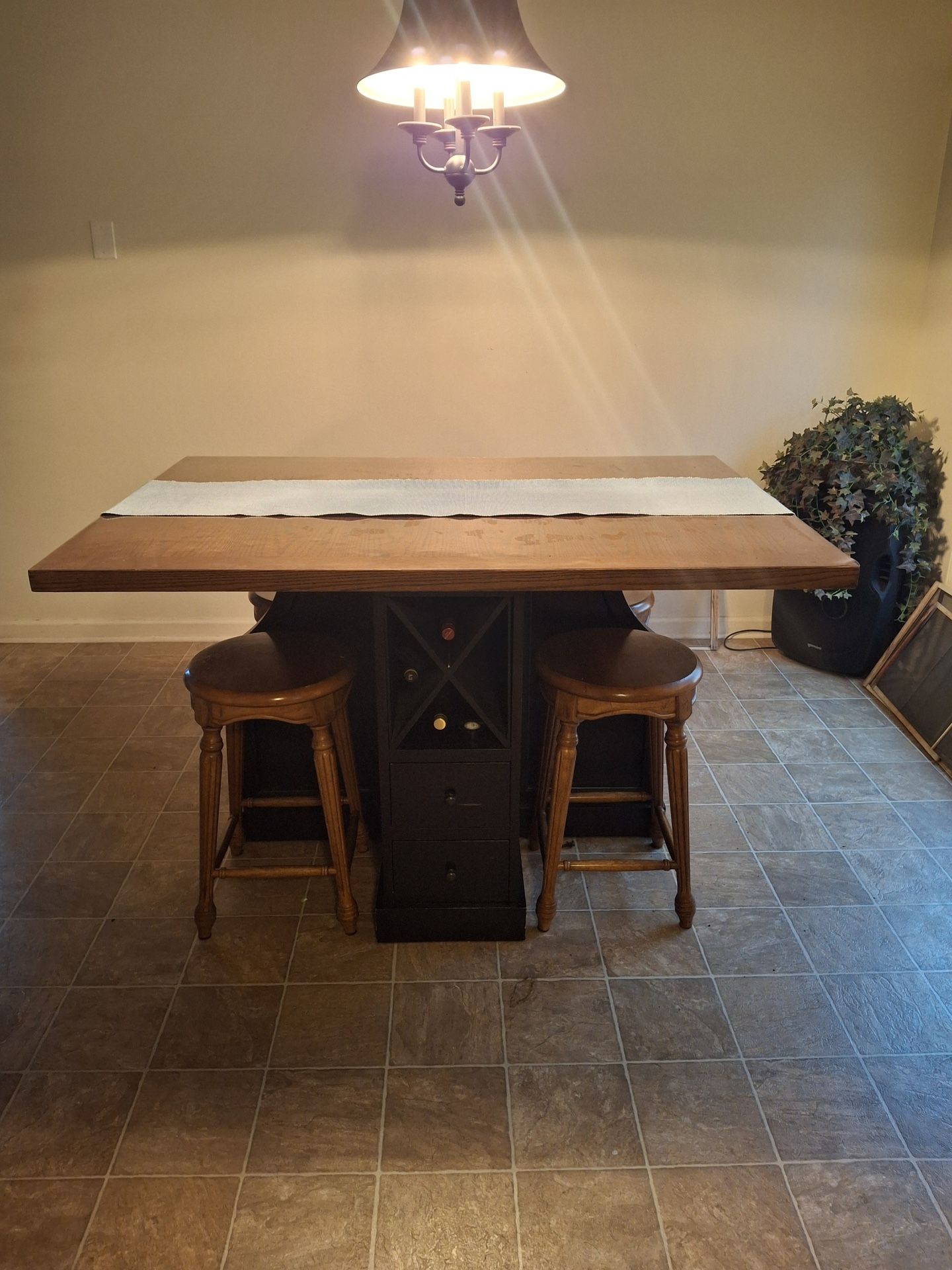Island Table