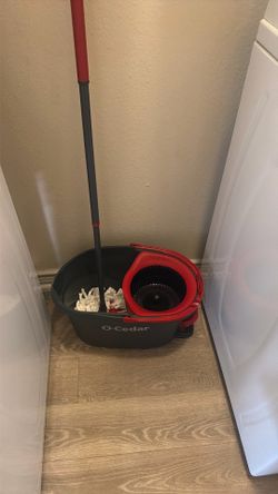 O-Cedar mop