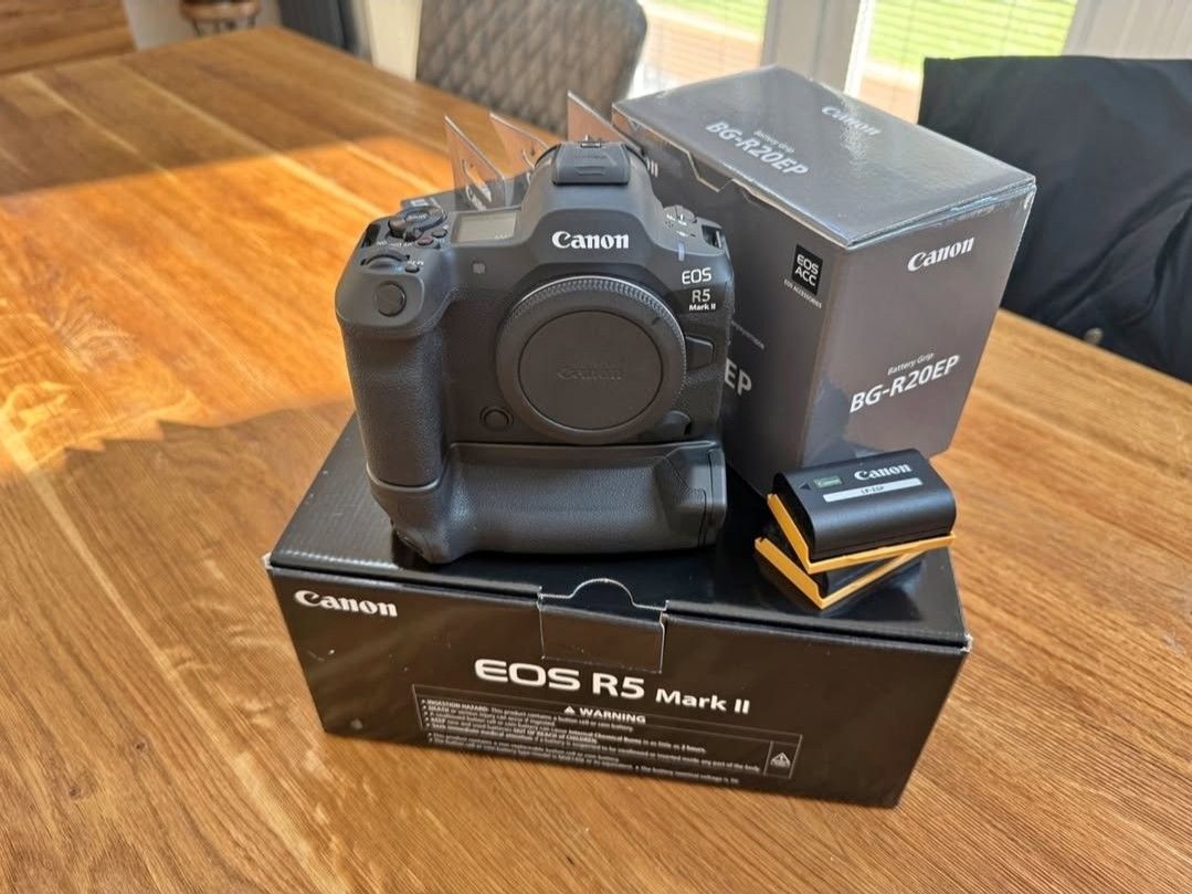 Canon EOS R5 Mark ii Mirrorless Camera Body, BG-R20EP Grip, 4 x LP-E6P Battery