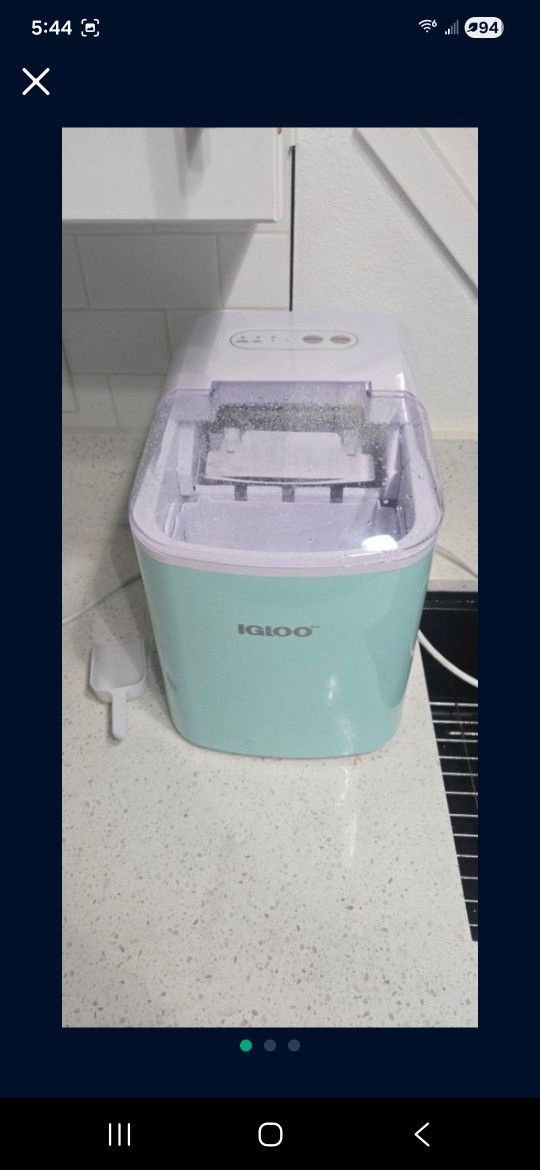 Igloo Ice Maker 🧊