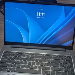 IdeaPad Slim 3i 15.6" Full HD Laptop - Intel Processor