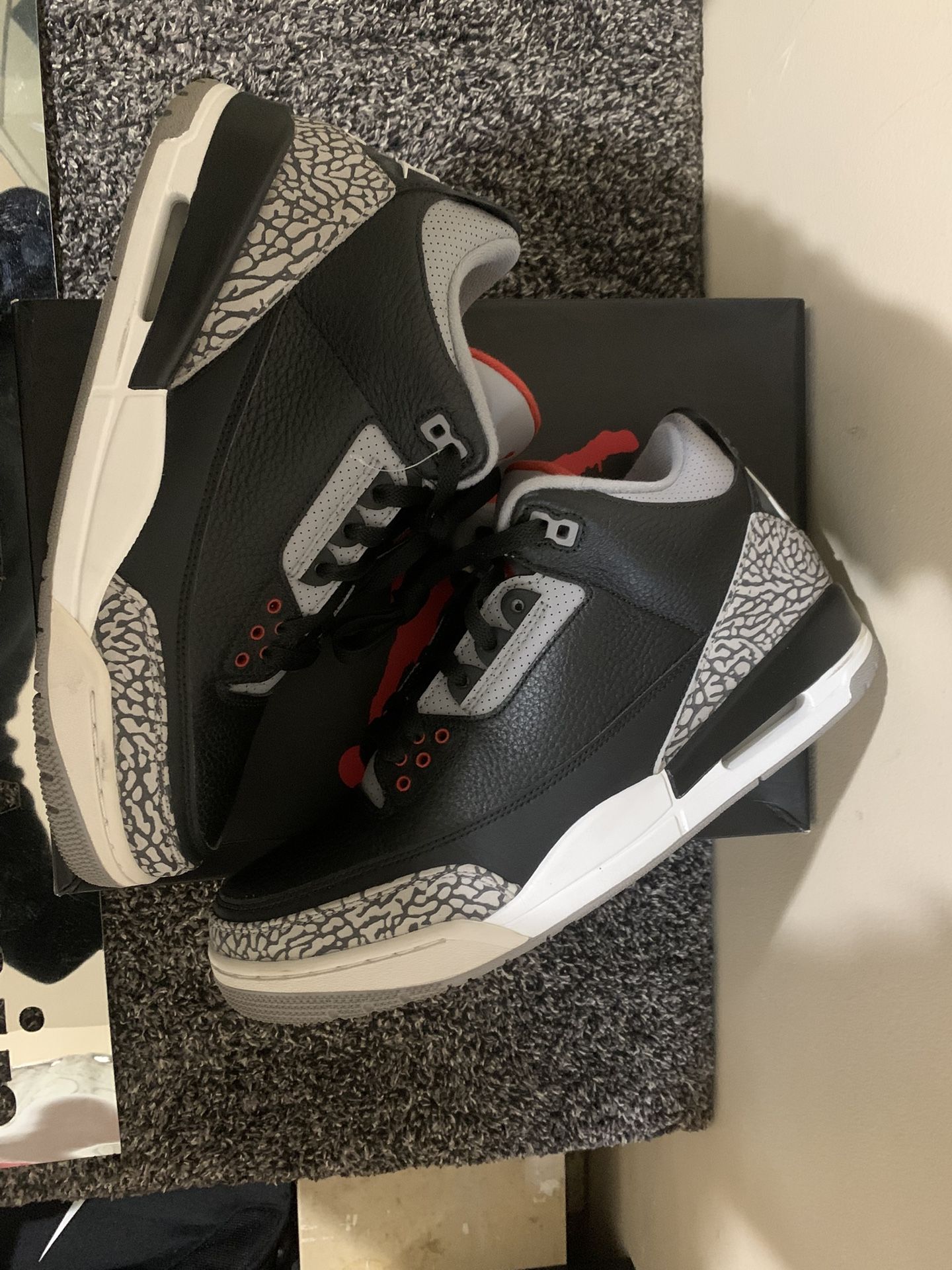 Jordan 3s Cement Size 11 (2018)