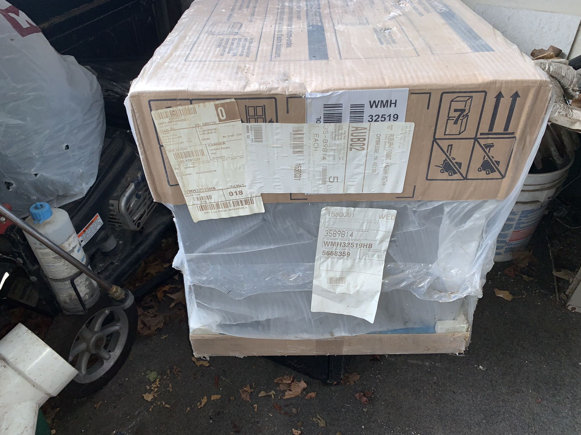 New Whirlpool Black Microwave WMH32519HB