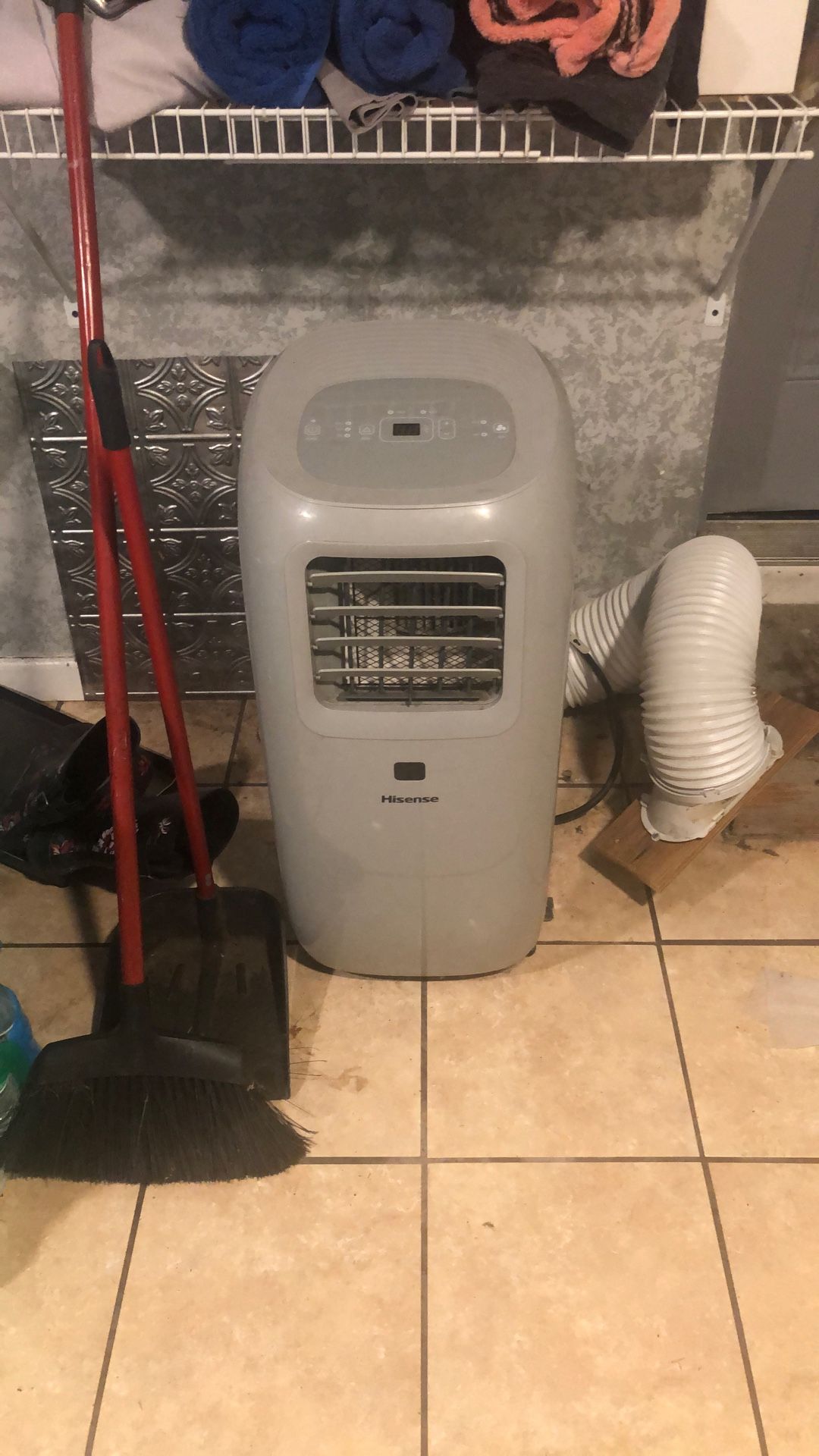 Stand Up Air Conditioner/Hisense