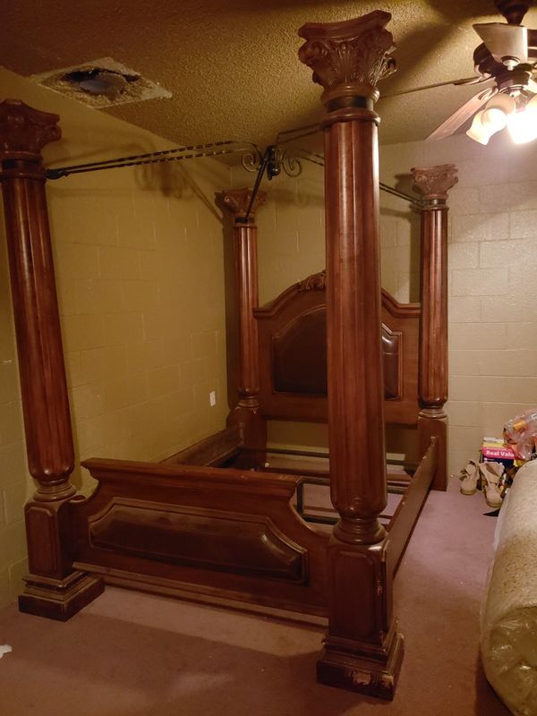 Queen Bed frame for Sale in Lubbock, TX - OfferUp