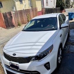 2018 KIA Optima