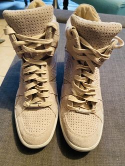Coach women’s boots size 11